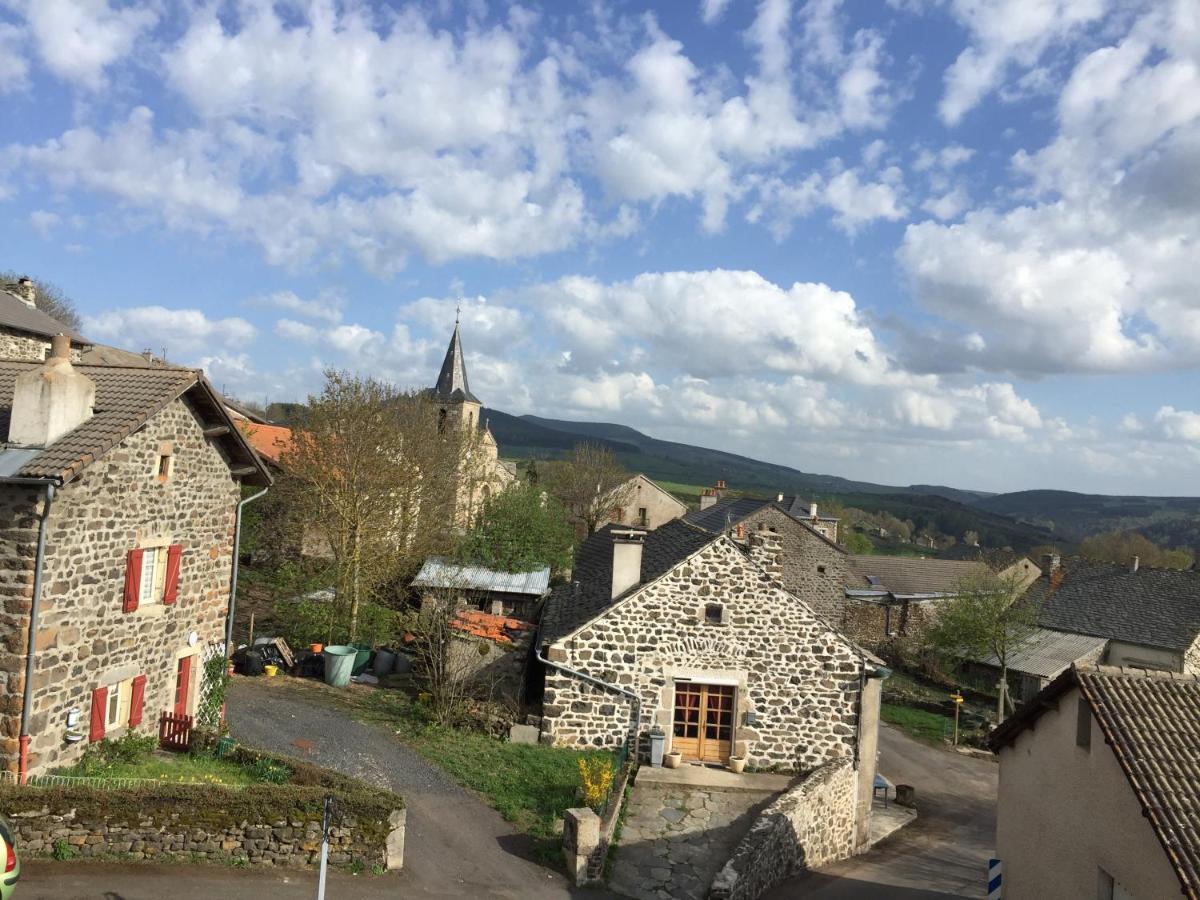 Auberge de la Tour Freycenet-la-Tour Exterior foto